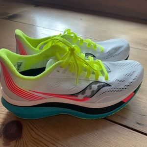Saucony Endorphin Pro